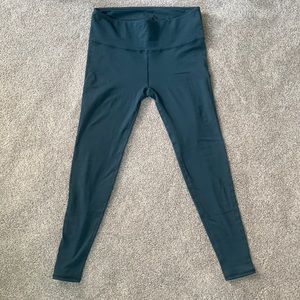Lululemon laser cut leggings size 10